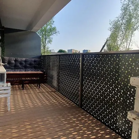 شقة Sloneczny Apartament Winogrady